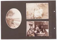 Aufgeschlagene Seite eines Fotoalbums